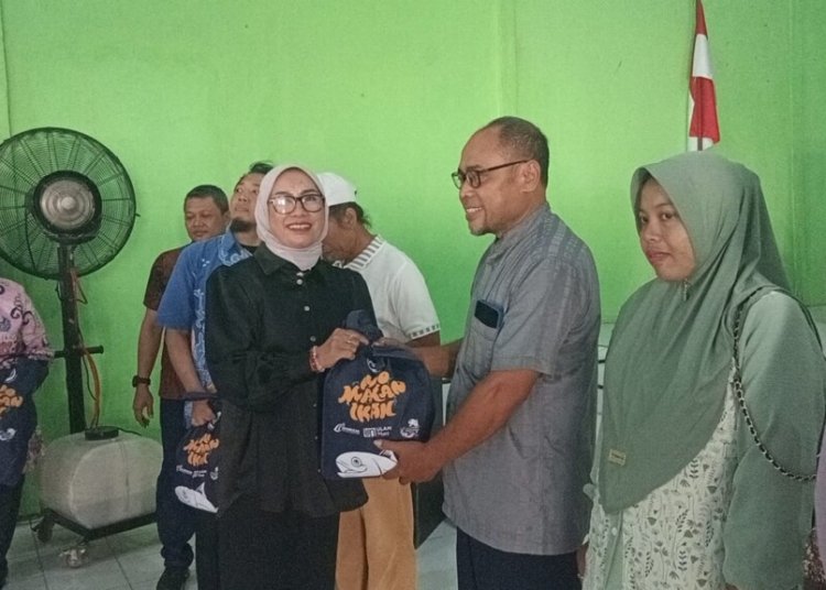 Ketua DPRD Kota Metro Ria Hartini : Komitmen Tingkatkan Perbaikan Gizi Melalui Konsumsi Ikan