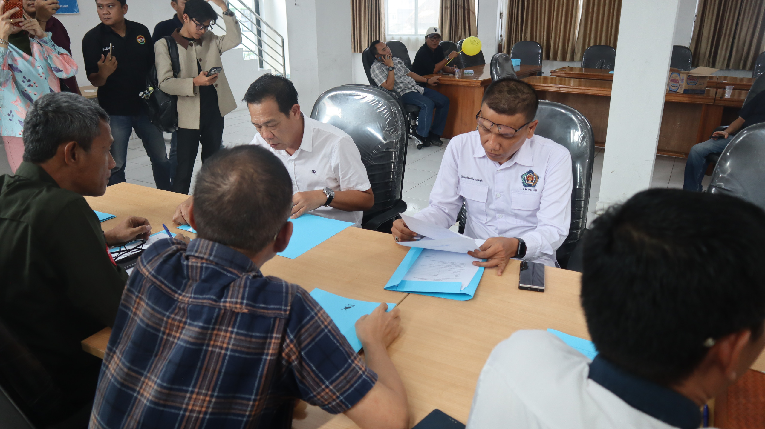 Wirahadikusumah Ambil Formulir Penjaringan Calon Ketua PWI Provinsi